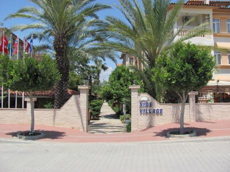 Villa Side Hotel