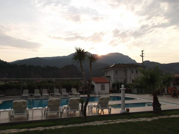 Yavuz Hotel