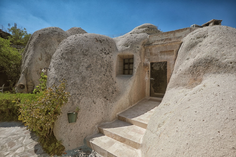 Travellers Cave - Traveller's
