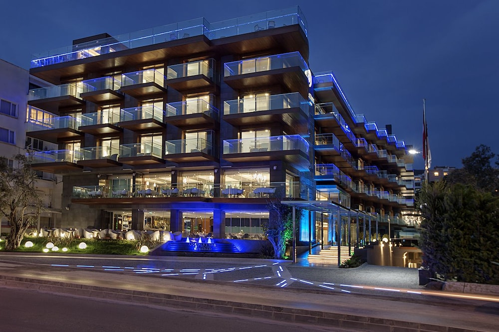 DoubleTree by Hilton Hotel Kusadasi
