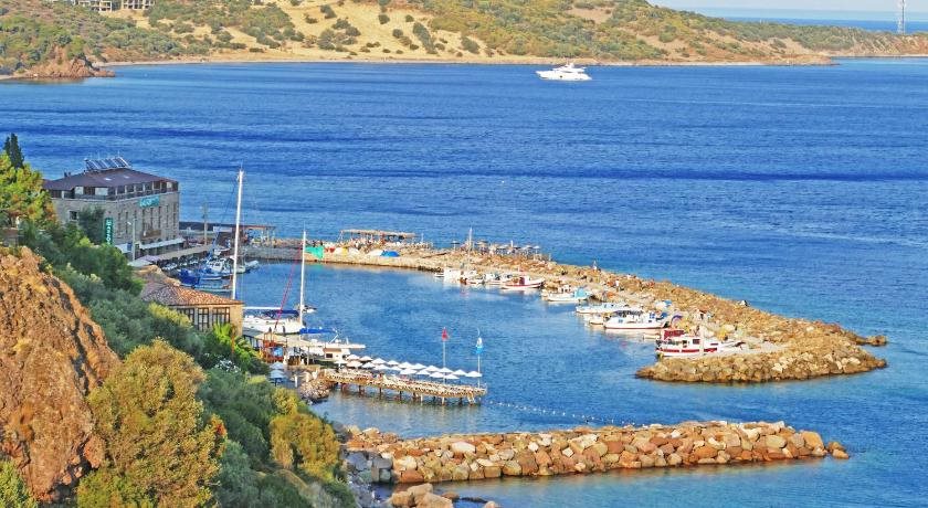 Assos Hotel