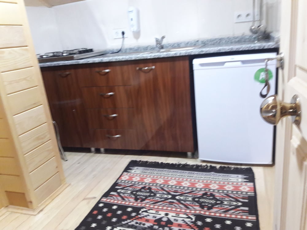 Meleklerin Evi Apart