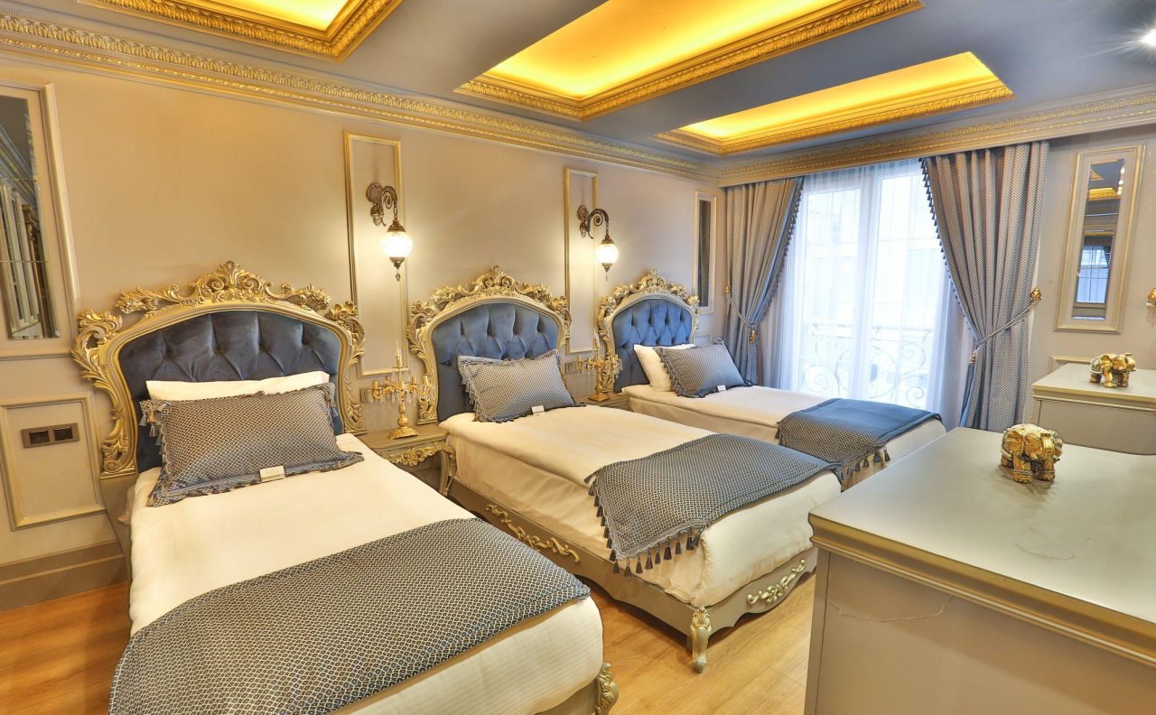 Real King Suit Otel