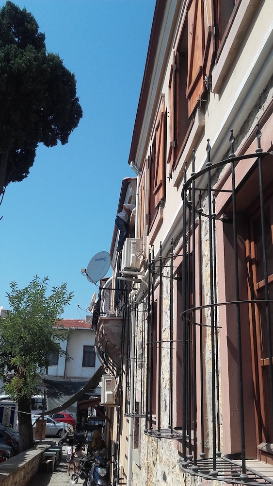 Marti Hotel