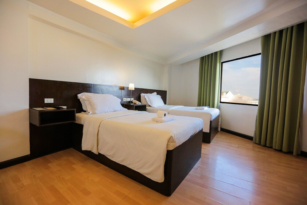 Starview Plaza Hotel