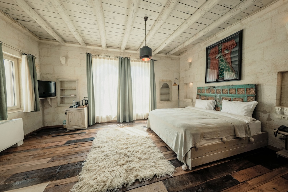 Aza Cave Hotel