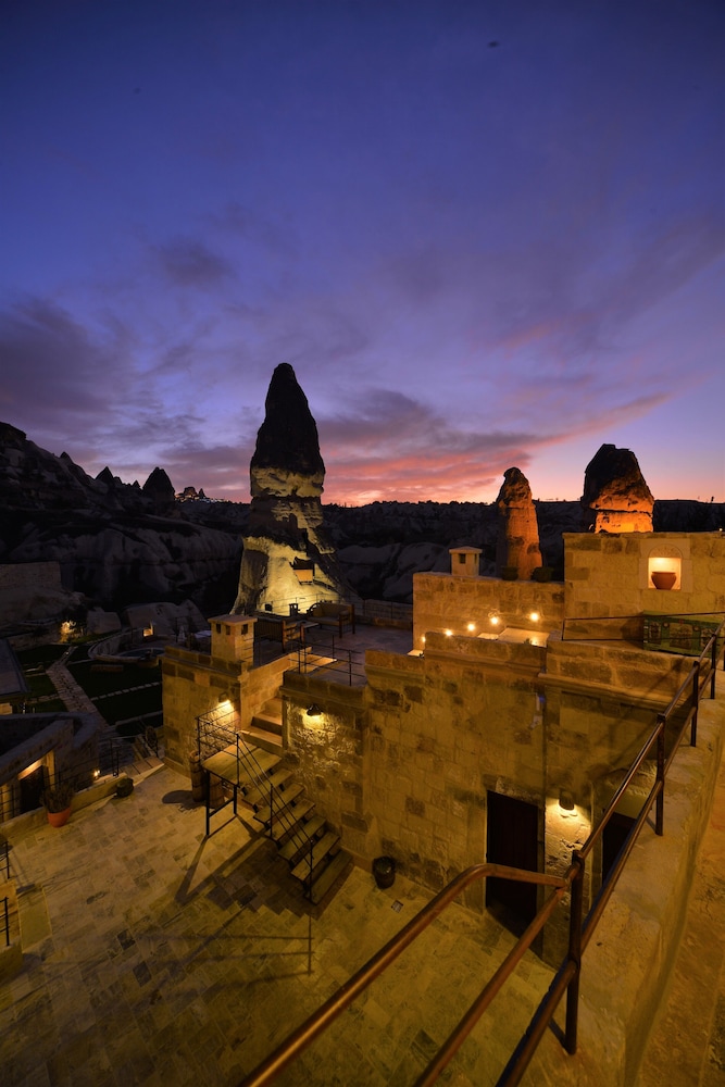 Aza Cave Hotel