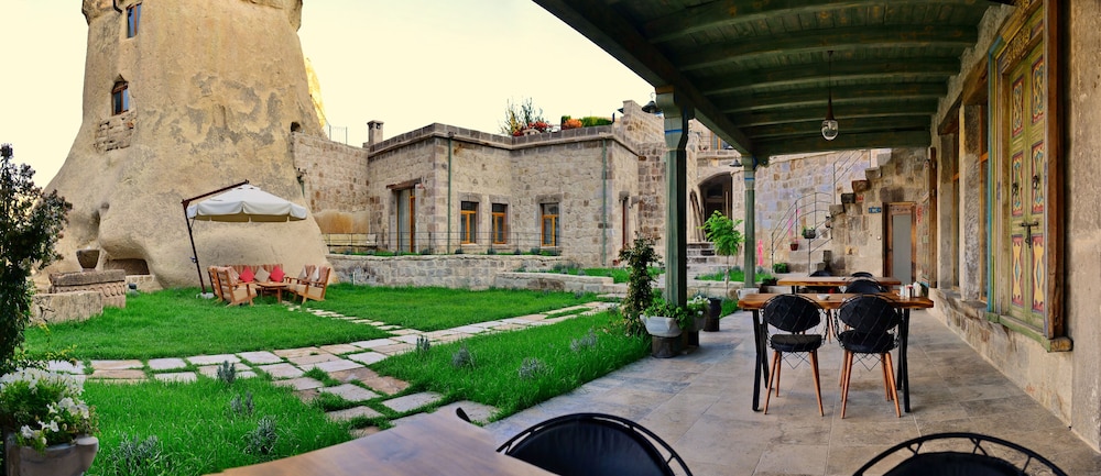 Aza Cave Hotel