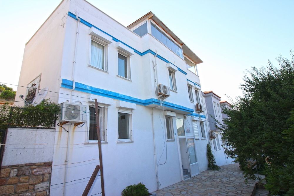 Bozcaada Akdeniz Pansiyon