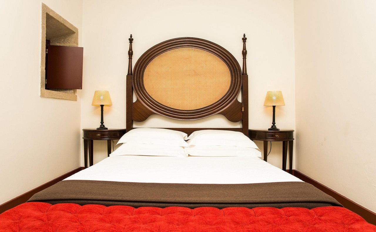 Pousada Mosteiro Guimarães; Monument Hotel & SLH