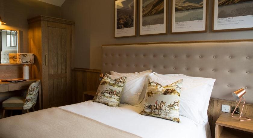 The Queen's Head Hotel