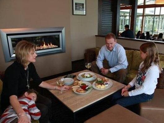 Distinction Te Anau Hotel & Villas
