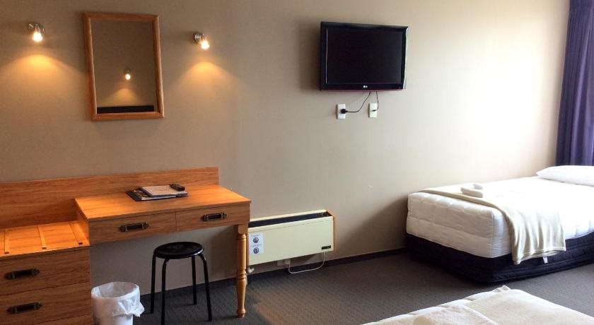 Fiordland Hotel Motel
