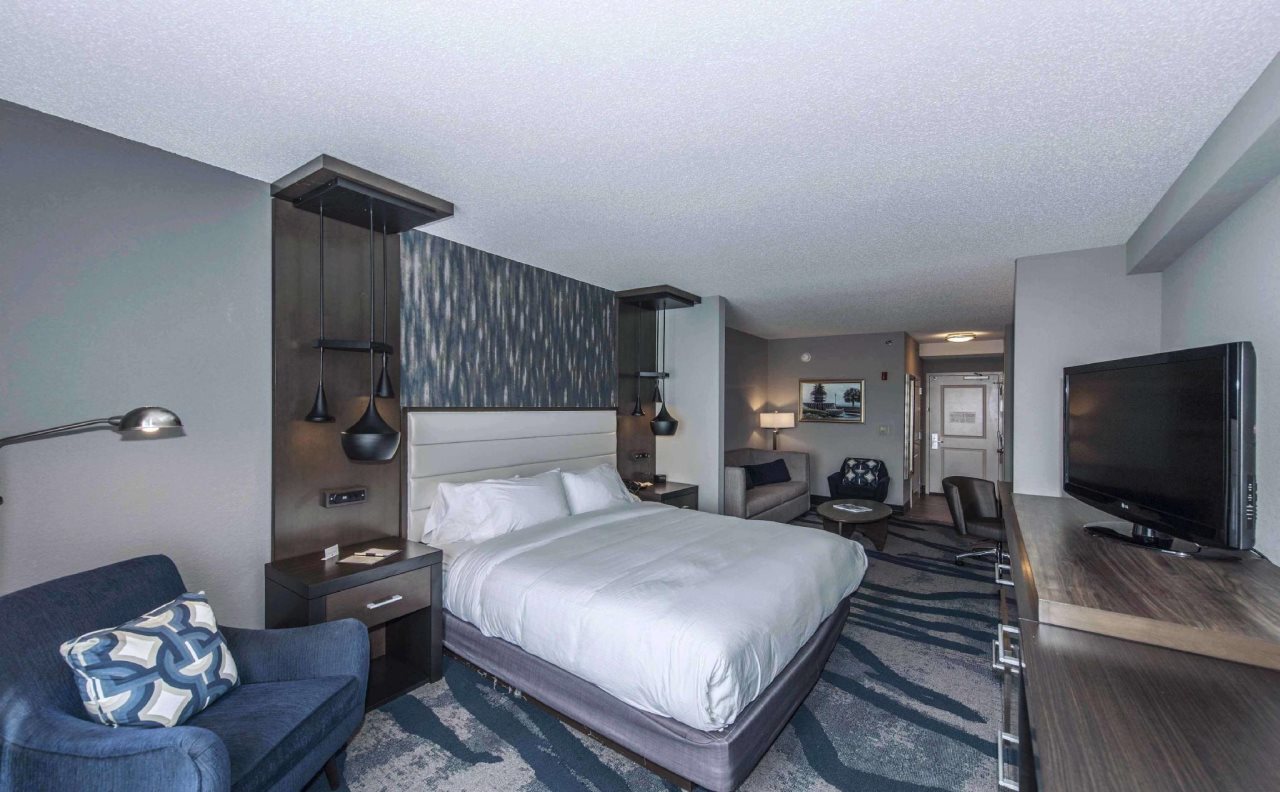 DoubleTree by Hilton North Charleston Convention Center