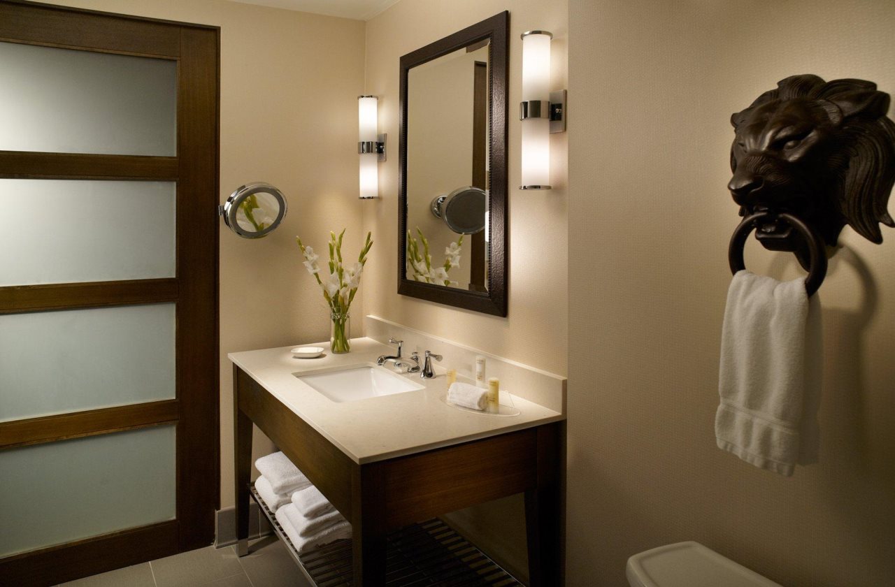 Crowne Plaza Charleston Airport