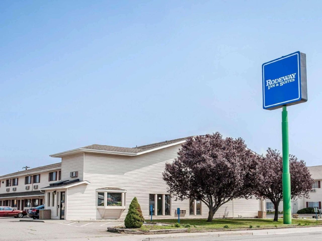 Rodeway Inn & Suites