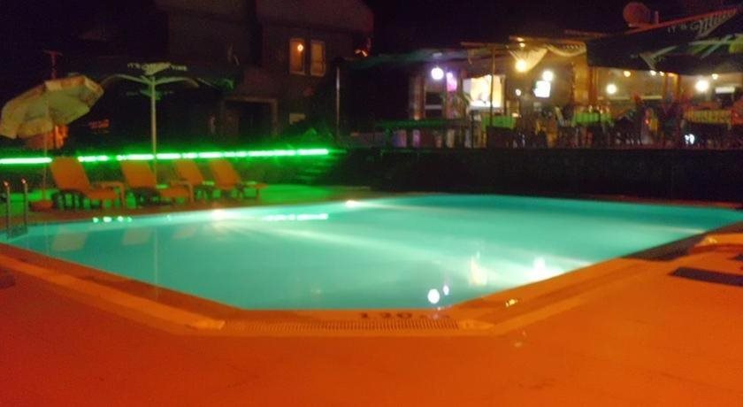 Evita Apart Hotel