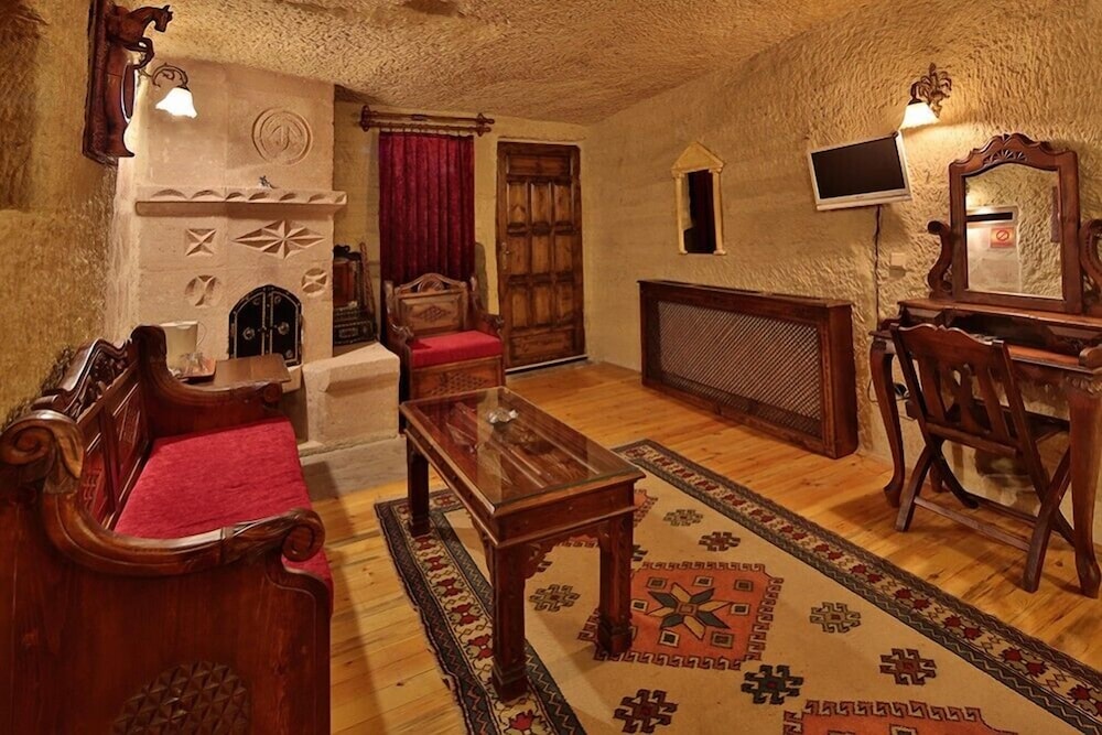Travel Inn Cave Hotel