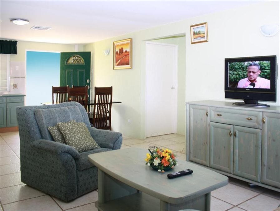 Del Rey Apartments