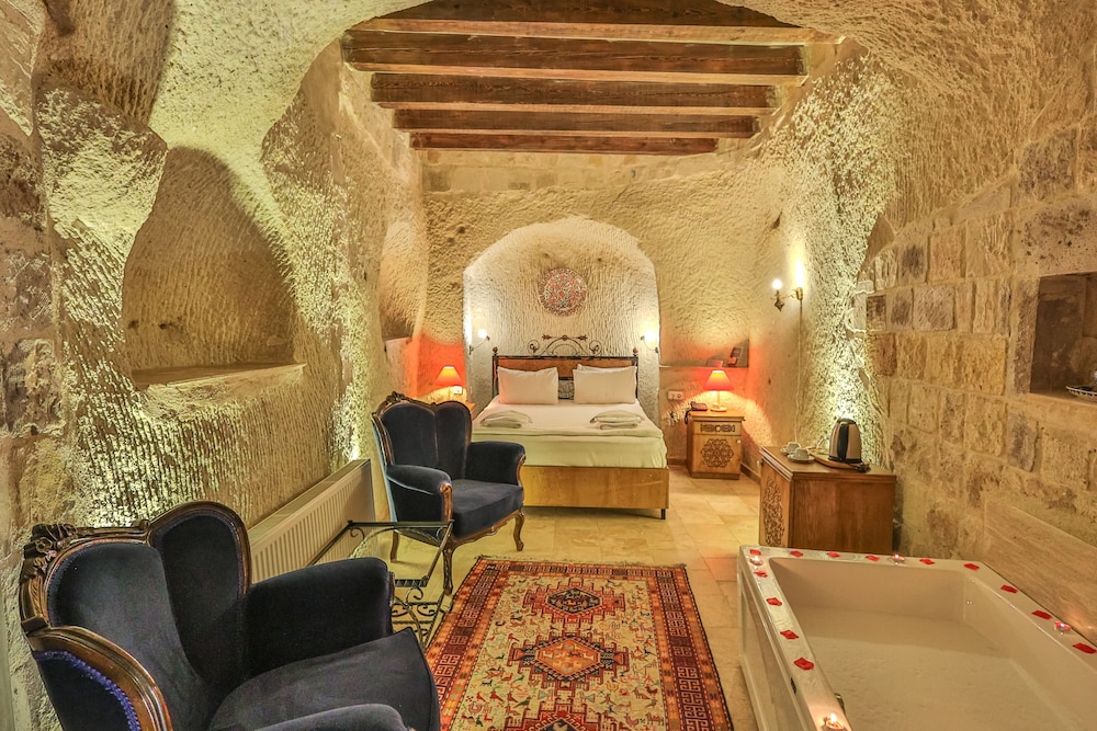 Bedrock Cave Hotel