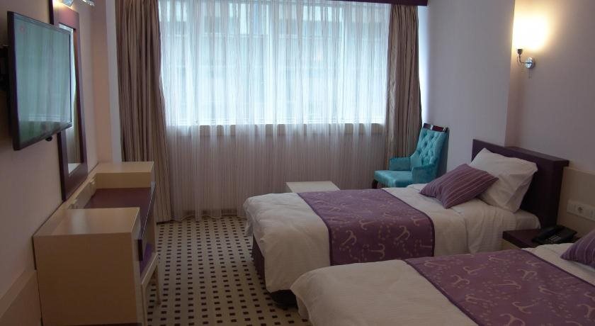 Izan Hotel