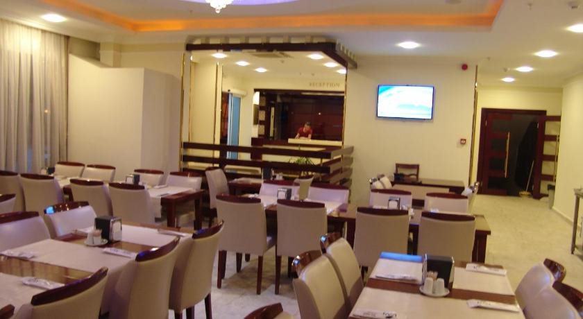 Izan Hotel