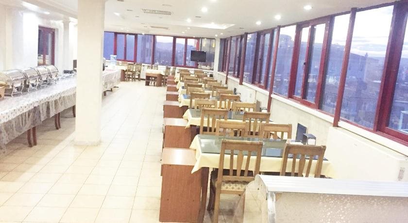 Nil Hotel