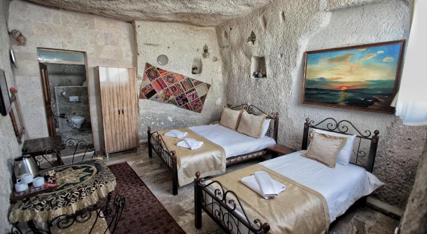 Sakura Cave Hotel