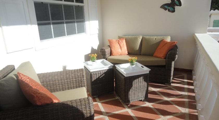 Landslake Apartments