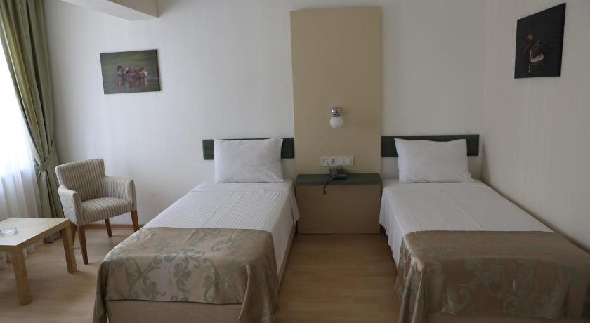 Oya Hotel