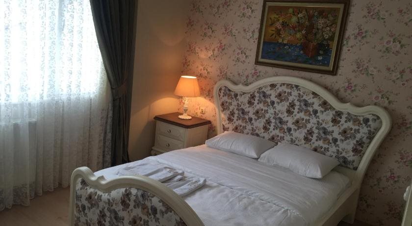 Real King Residence Hotel