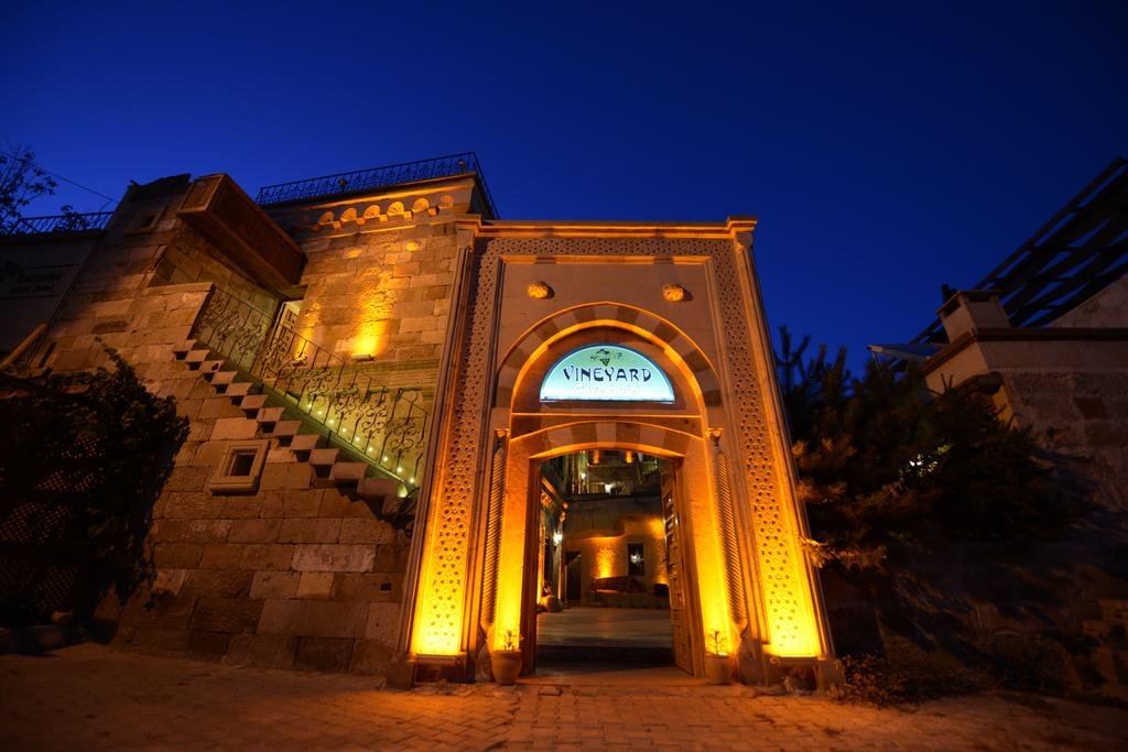 Vineyard Cave Hotel