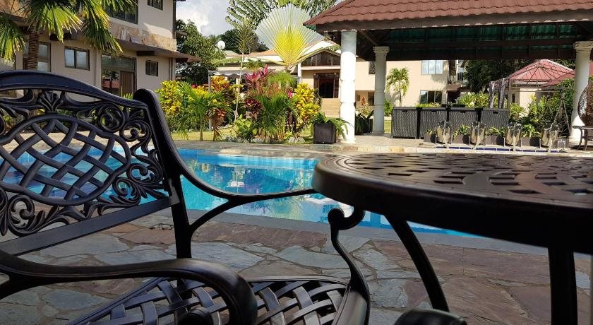 Sweet Garden Hotel