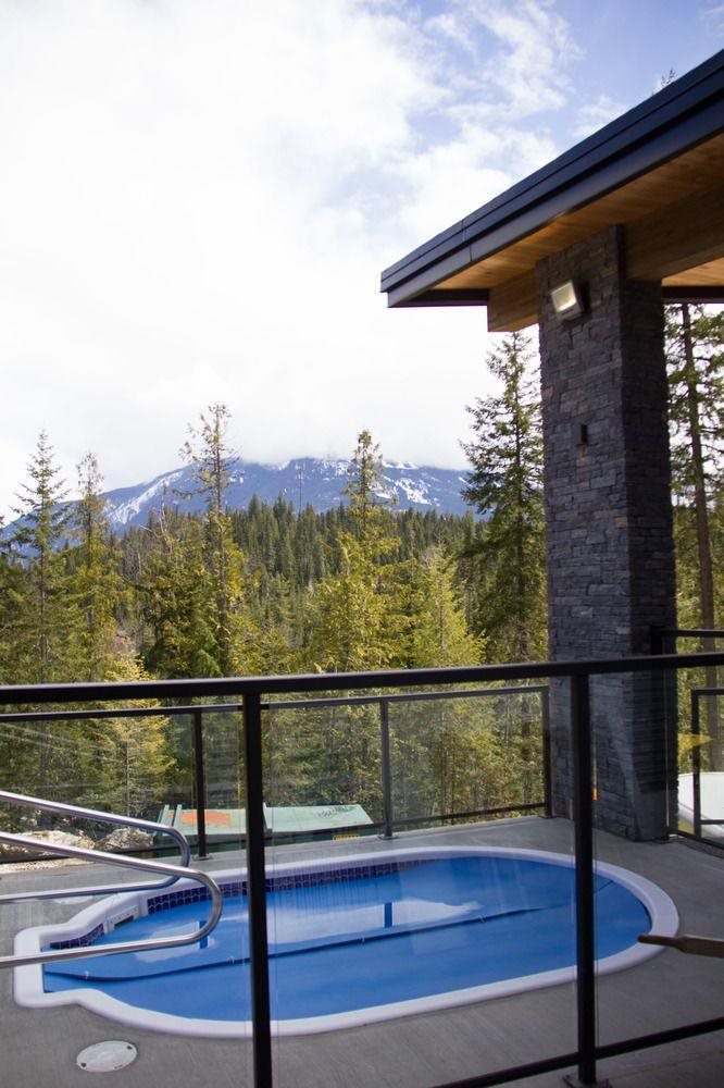 Eagle Pass Lodge