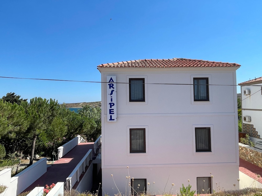Arsipel Hotel
