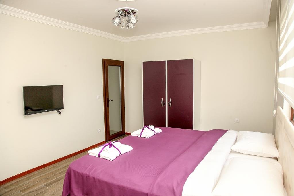 Royal Inn Seza Residence