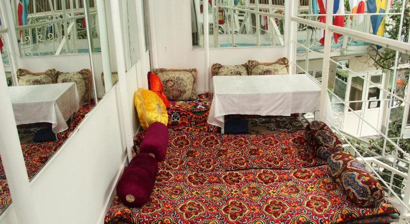 Anvars Guests