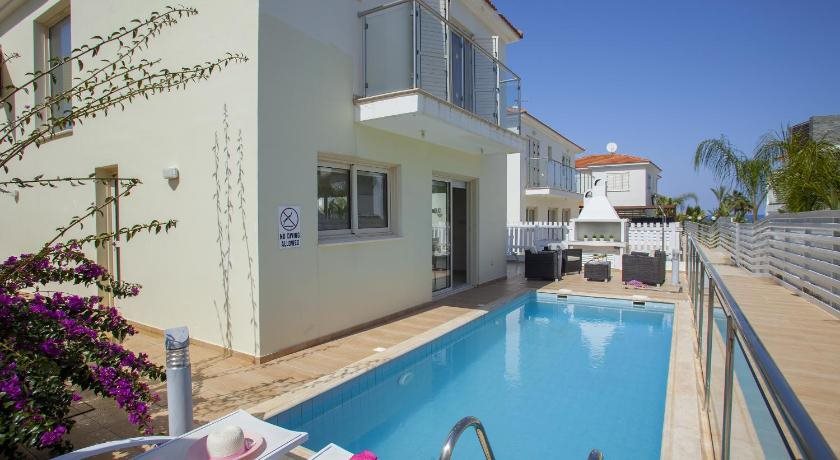 Athina Villa 8