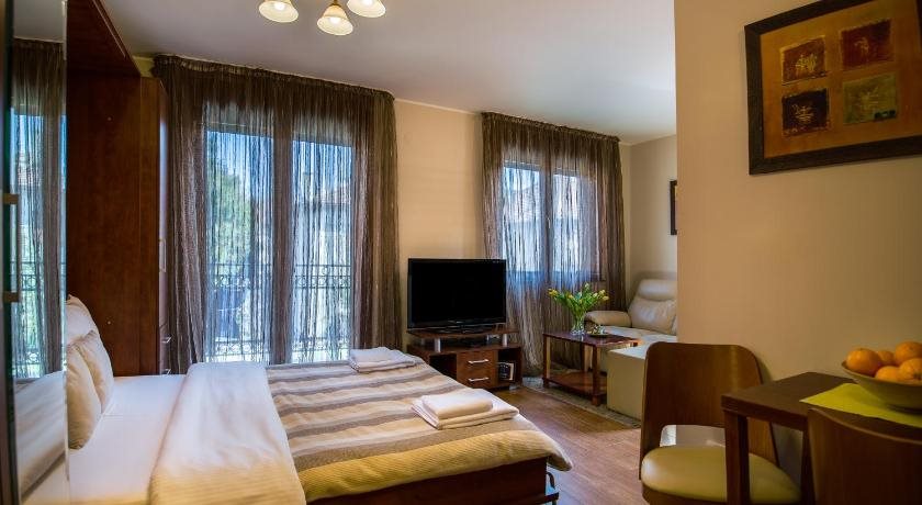 Carpe Diem Apartments