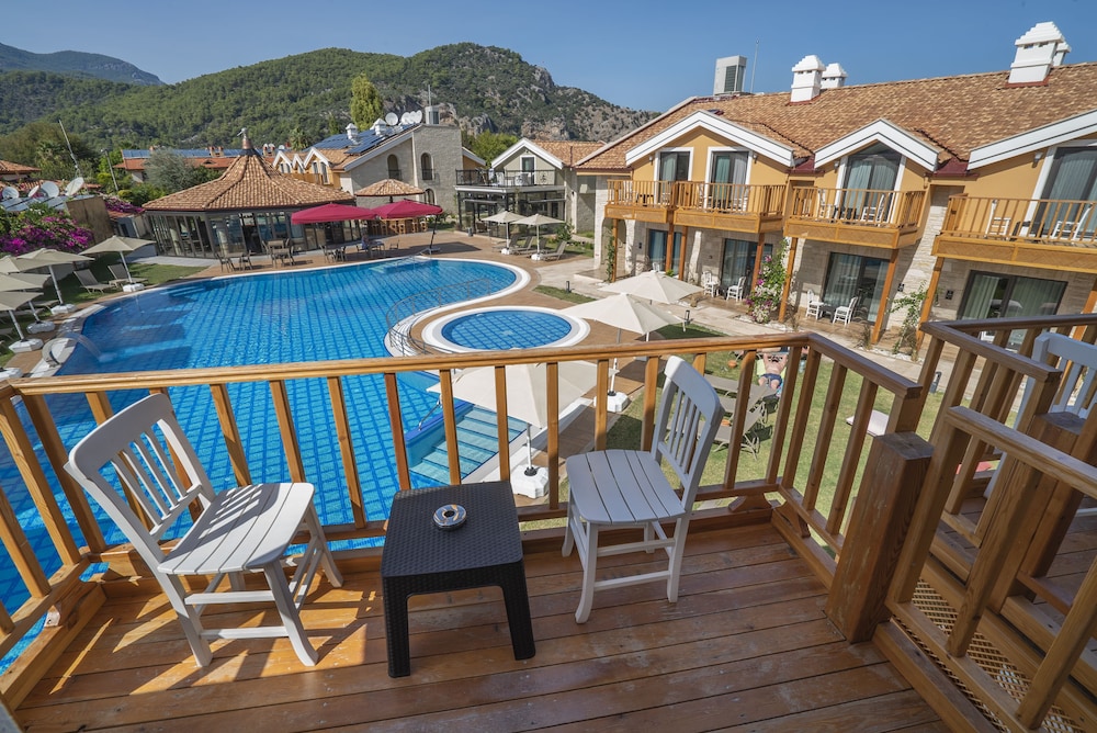 Dalyan Live Spa Resort Hotel