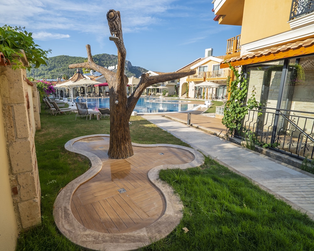 Dalyan Live Spa Resort Hotel